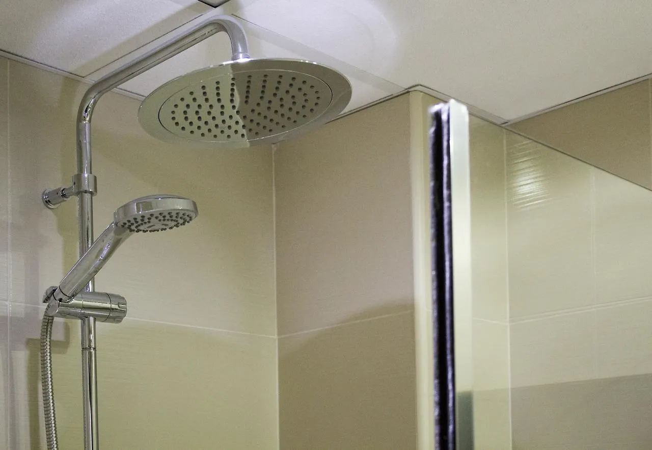 Hotel The Lights City Rooms Malaga