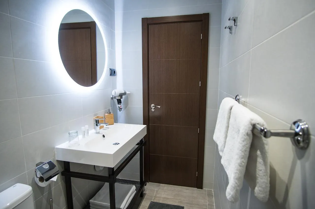 Hotel The Lights City Rooms Malaga